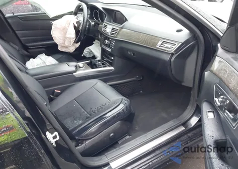 2014 Mercedes-Benz E 350 z USA, uszkodzony, nr VIN WDDHF5KB6EA966048